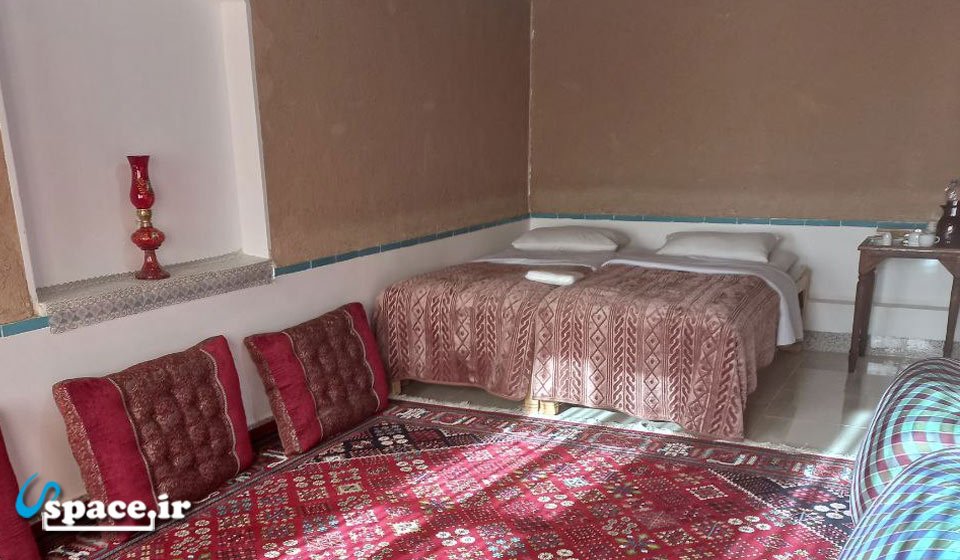نمای داخلی اتاق 2 تخته کرشمه اقامتگاه سنتی شیبانیه - آران و بیدگل